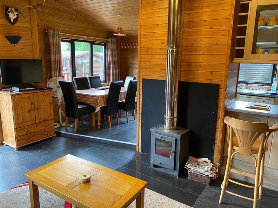 Loch Lomond Lodge Rowardennan Exterior photo