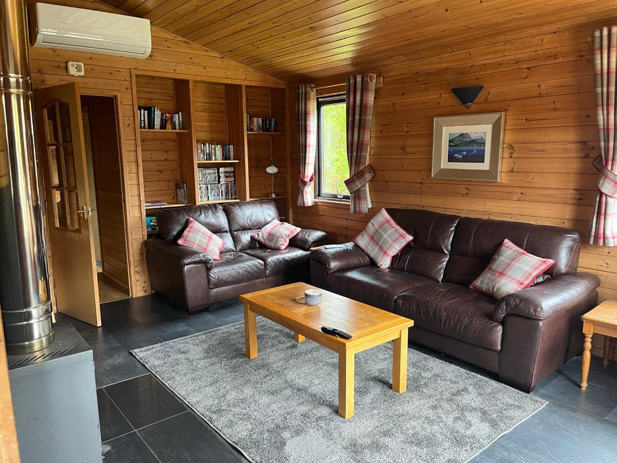 Loch Lomond Lodge Rowardennan Exterior photo